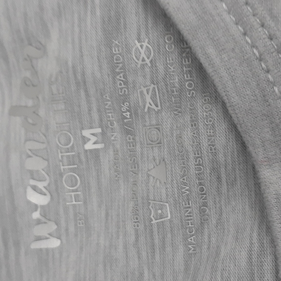 Wander By Hottotties Women's Tie Back Tunic in Gray Size M - Picture 7 of 7